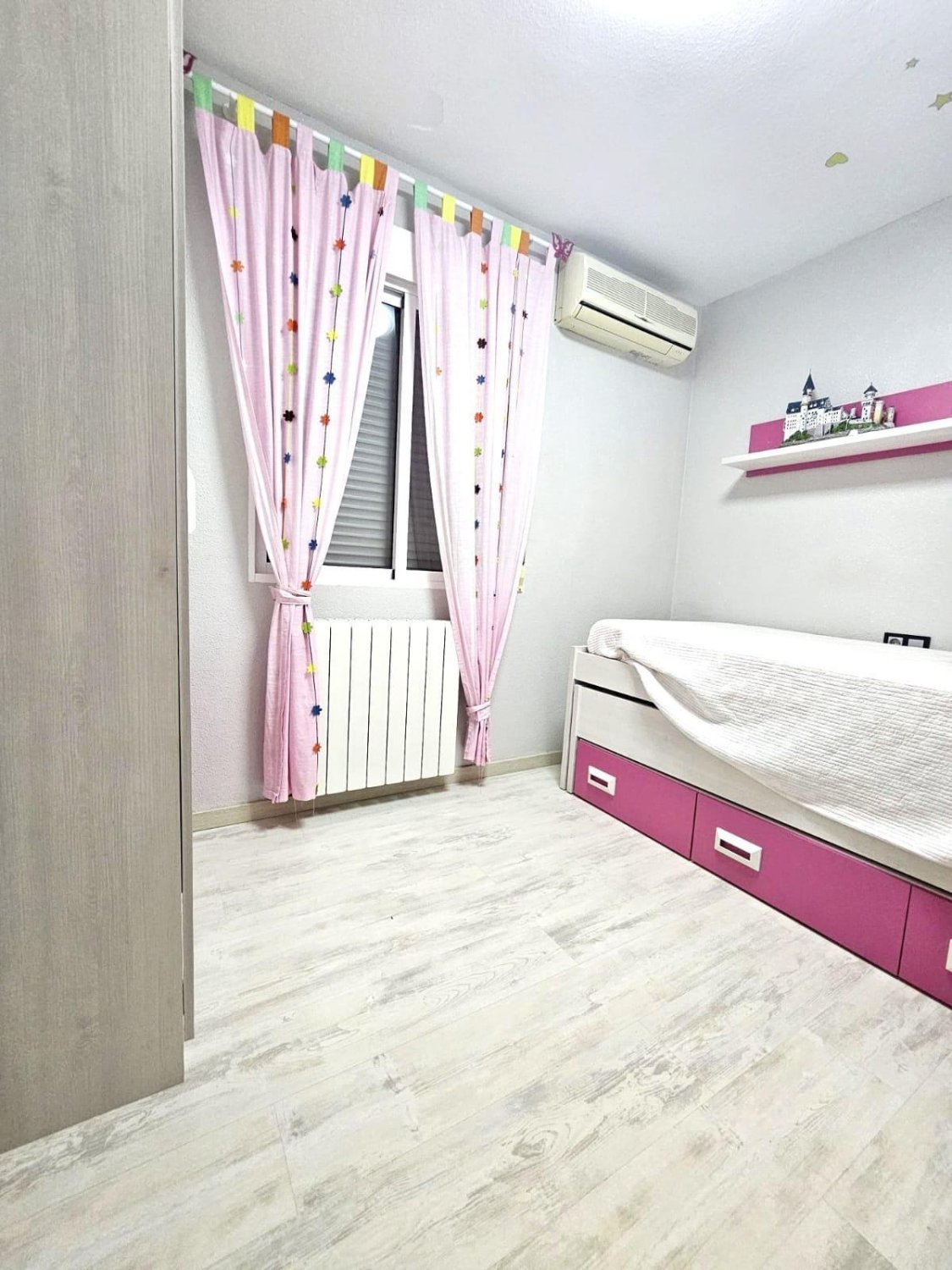 Huvila Los Balcones, Alicante, Espanja 6 makuuhuonetta, 150 m2 No. 195964
