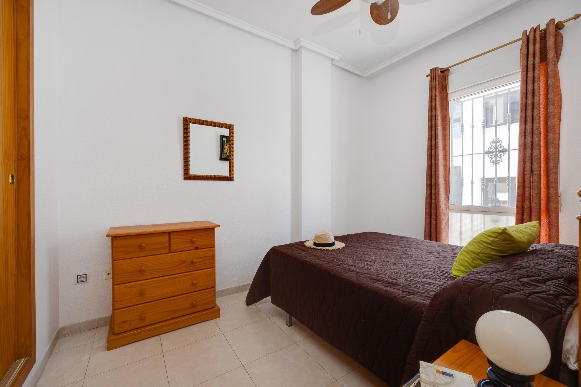 Dzīvoklis Torrevieja, Alicante, Spānijā 2 istabas, 65 m2 Nr. 195966