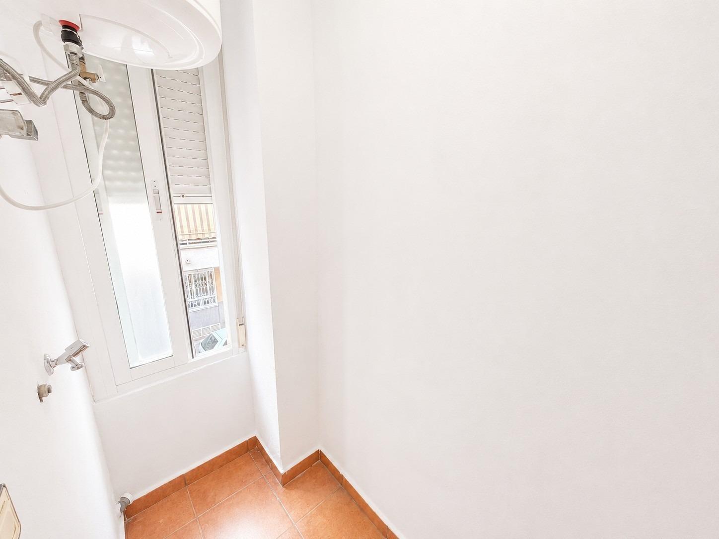 Apartamento en Torrevieja, Alicante, España 3 dormitorios, 70 m2 No. 195968