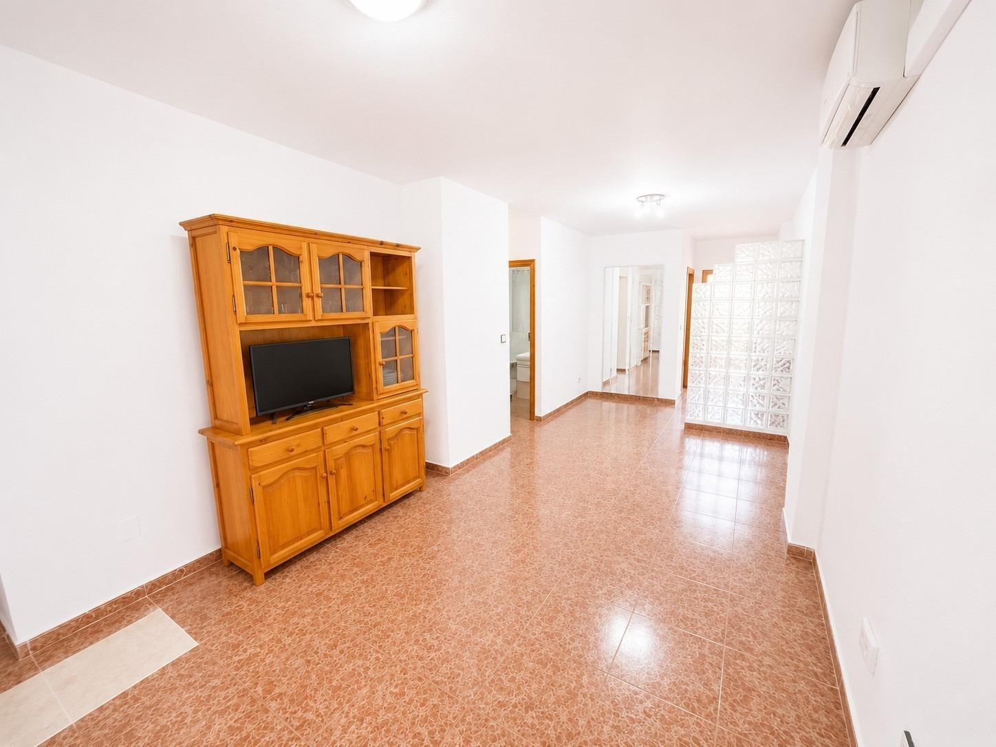 Apartamento en Torrevieja, Alicante, España 3 dormitorios, 70 m2 No. 195968