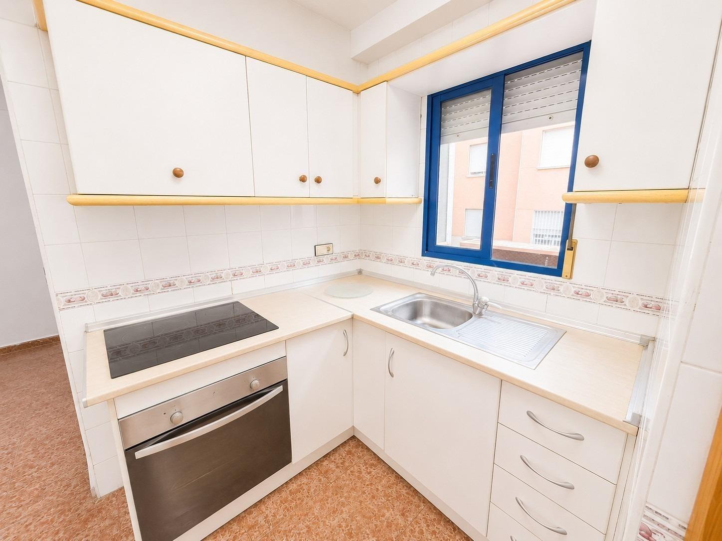Apartamento en Torrevieja, Alicante, España 3 dormitorios, 70 m2 No. 195968