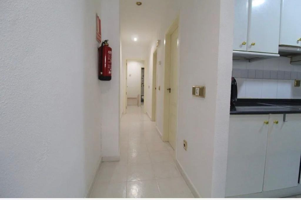Apartamento en Torrevieja, Alicante, España 2 dormitorios, 90 m2 No. 195965