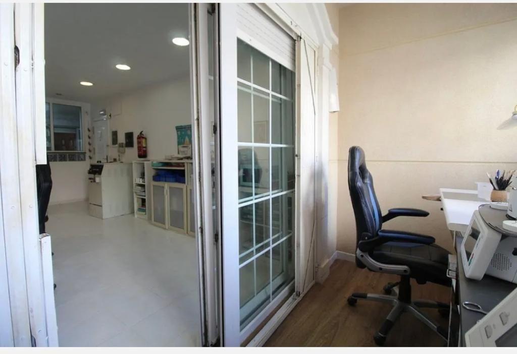Apartamento en Torrevieja, Alicante, España 2 dormitorios, 90 m2 No. 195965