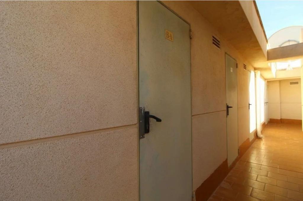 Apartamento en Torrevieja, Alicante, España 2 dormitorios, 90 m2 No. 195965