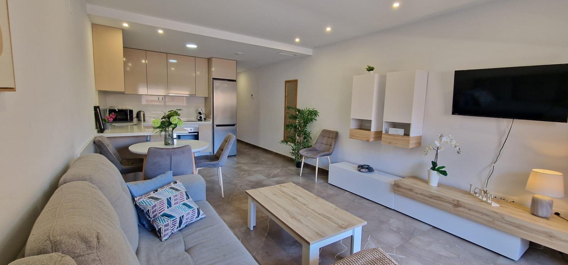 Huoneisto Torrevieja, Alicante, Espanja 2 makuuhuonetta, 86 m2 No. 195962
