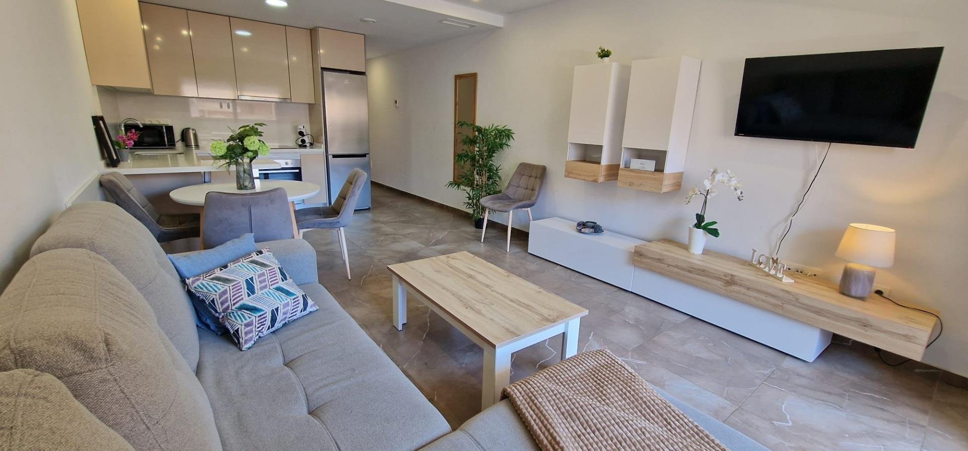 Huoneisto Torrevieja, Alicante, Espanja 2 makuuhuonetta, 86 m2 No. 195962