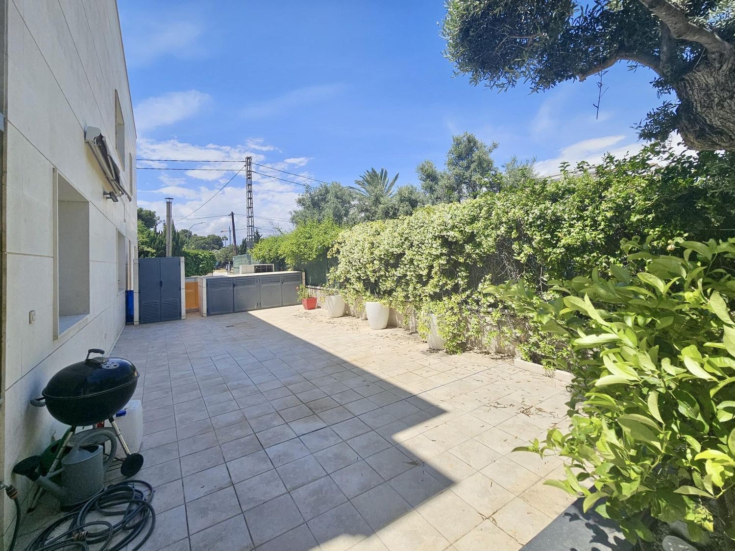 Villa in Alicante, Spain 5 bedrooms, 700 sq.m. No. 181184