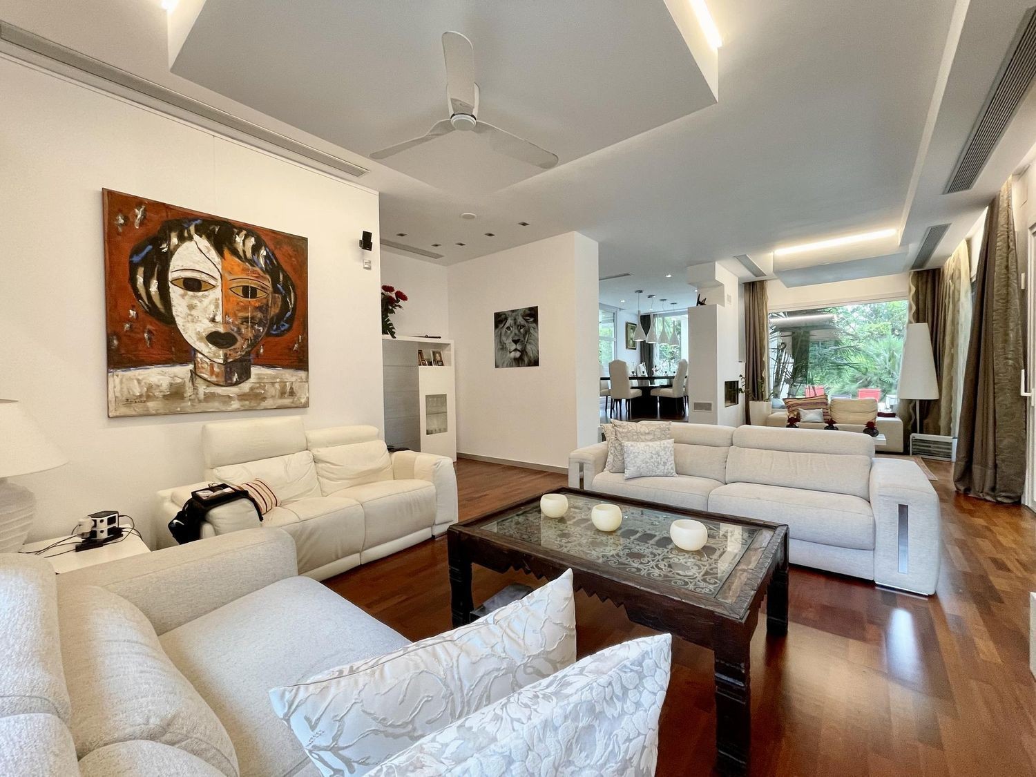 Villa in Alicante, Spain 5 bedrooms, 700 sq.m. No. 181184