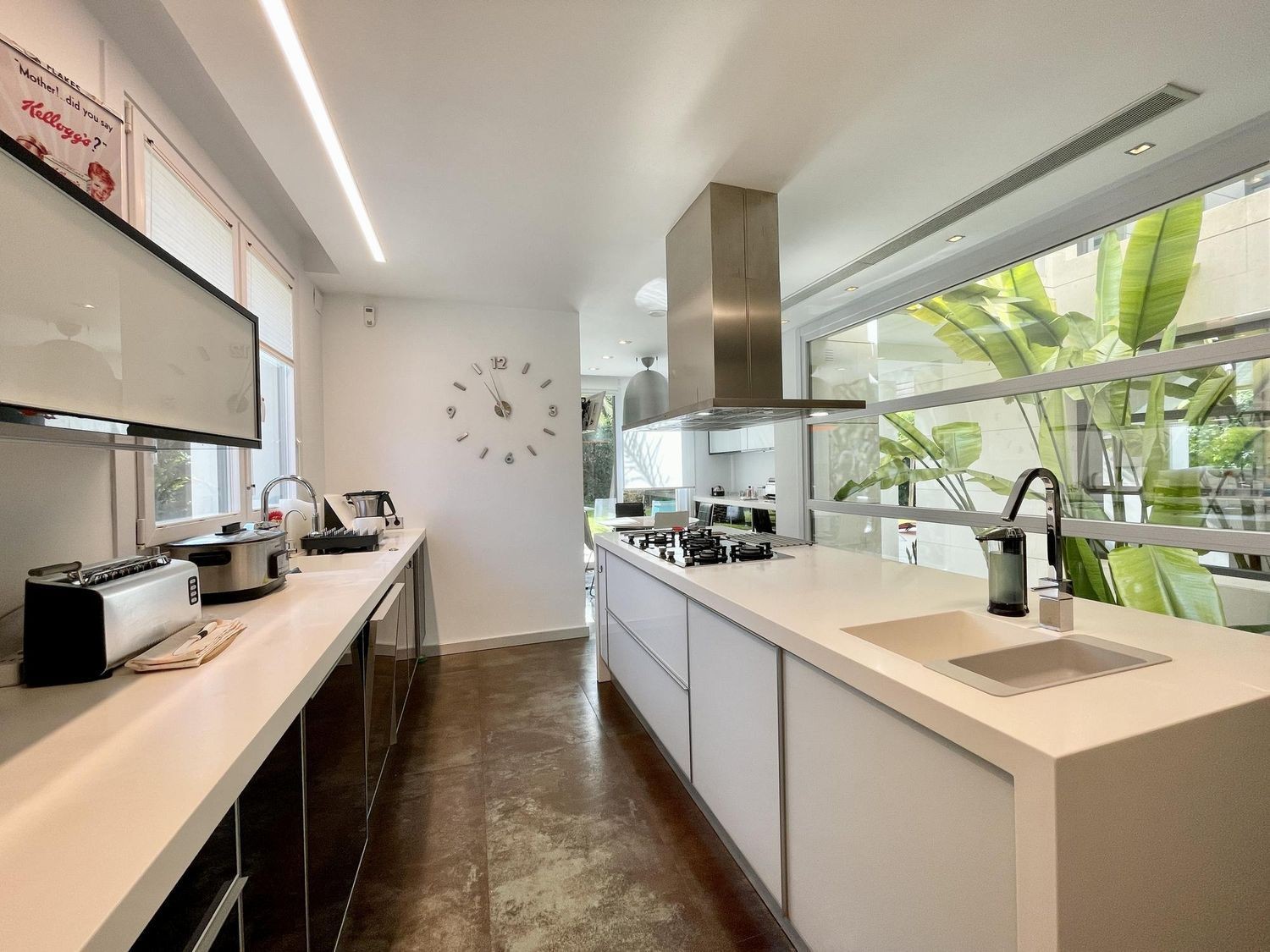 Villa in Alicante, Spain 5 bedrooms, 700 sq.m. No. 181184