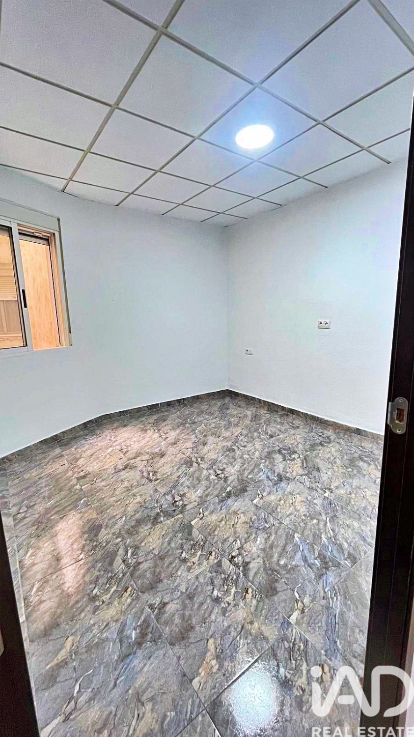 Apartamento en Alicante, España 3 dormitorios, 94 m2 No. 184631