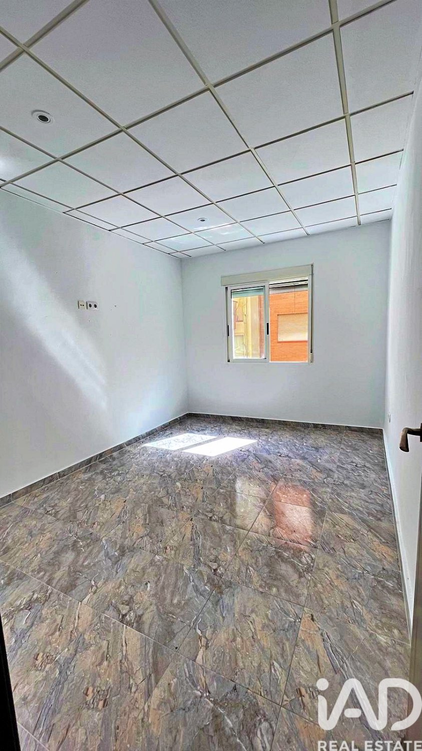 Apartamento en Alicante, España 3 dormitorios, 94 m2 No. 184631