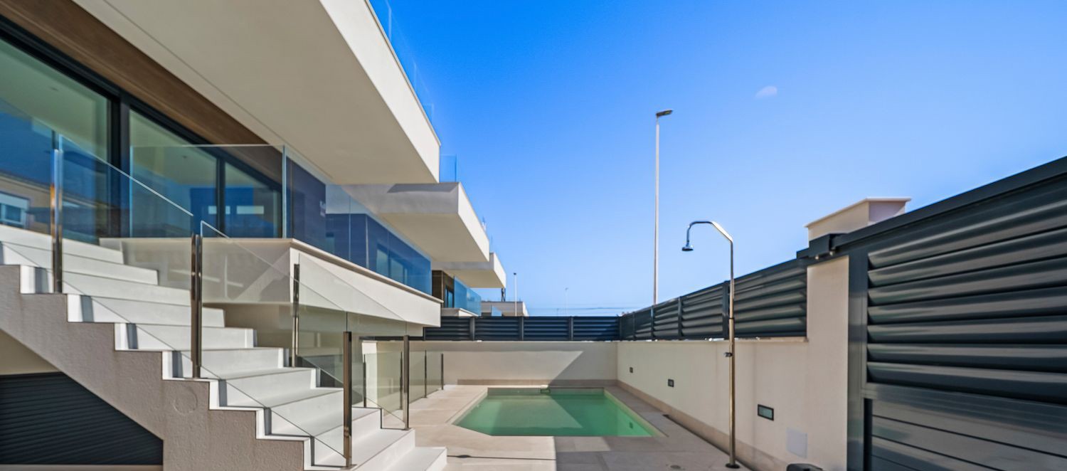 Villa Torrevieja, Alicante, Spānijā 4 istabas, 156 m2 Nr. 180231