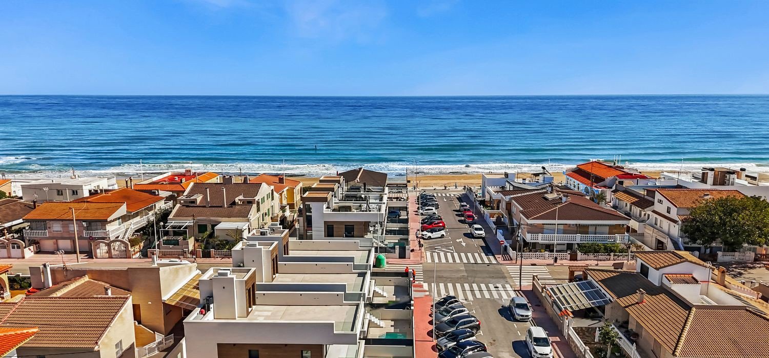 Villa Torrevieja, Alicante, Spānijā 4 istabas, 156 m2 Nr. 180231