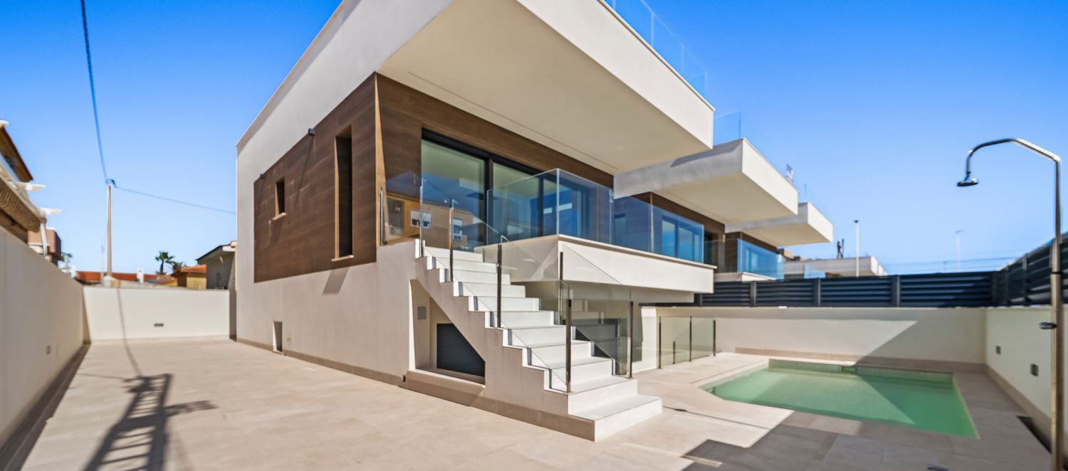Villa Torrevieja, Alicante, Spānijā 4 istabas, 156 m2 Nr. 180231