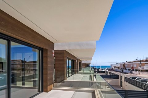 Huvila Torrevieja, Alicante, Espanja 4 makuuhuonetta, 156 m2 No. 180231