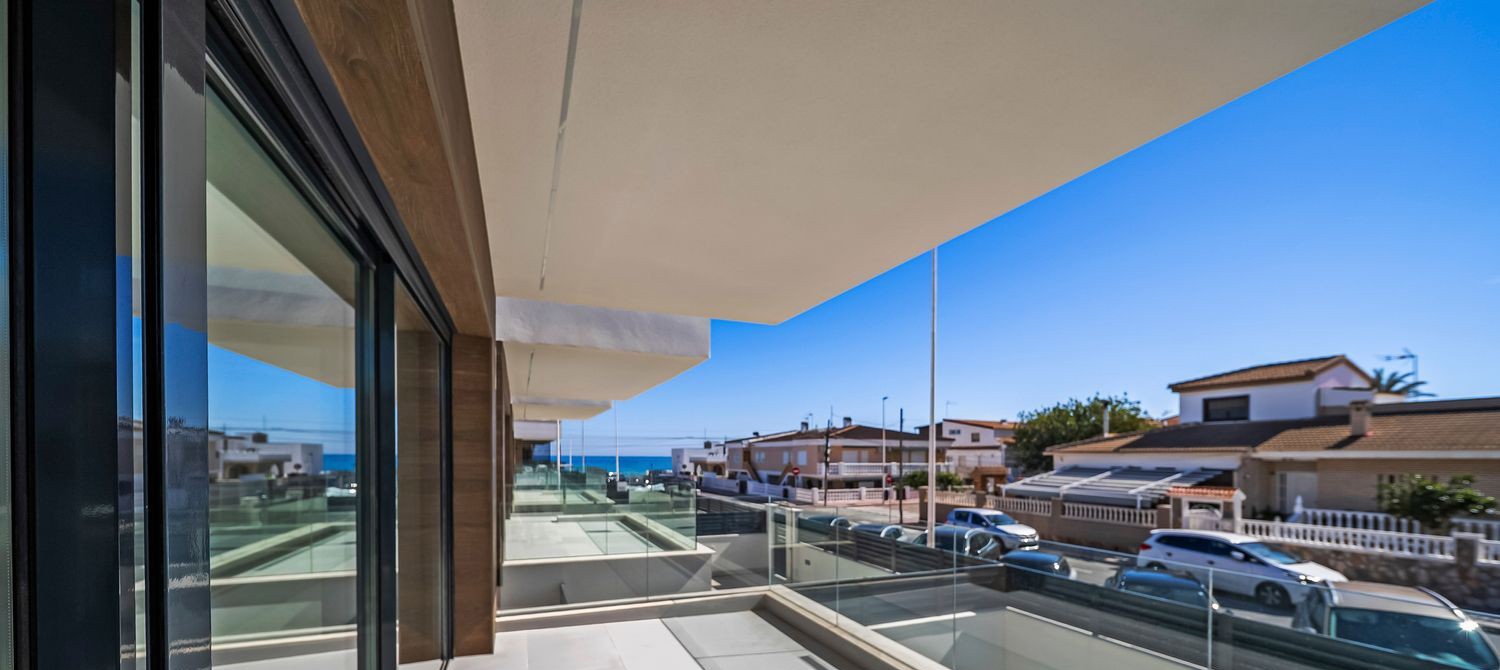 Villa Torrevieja, Alicante, Spānijā 4 istabas, 156 m2 Nr. 180231