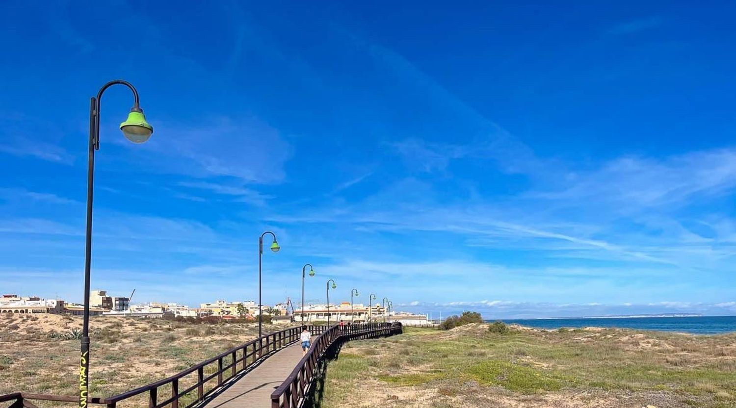 Huvila Torrevieja, Alicante, Espanja 4 makuuhuonetta, 210 m2 No. 180232