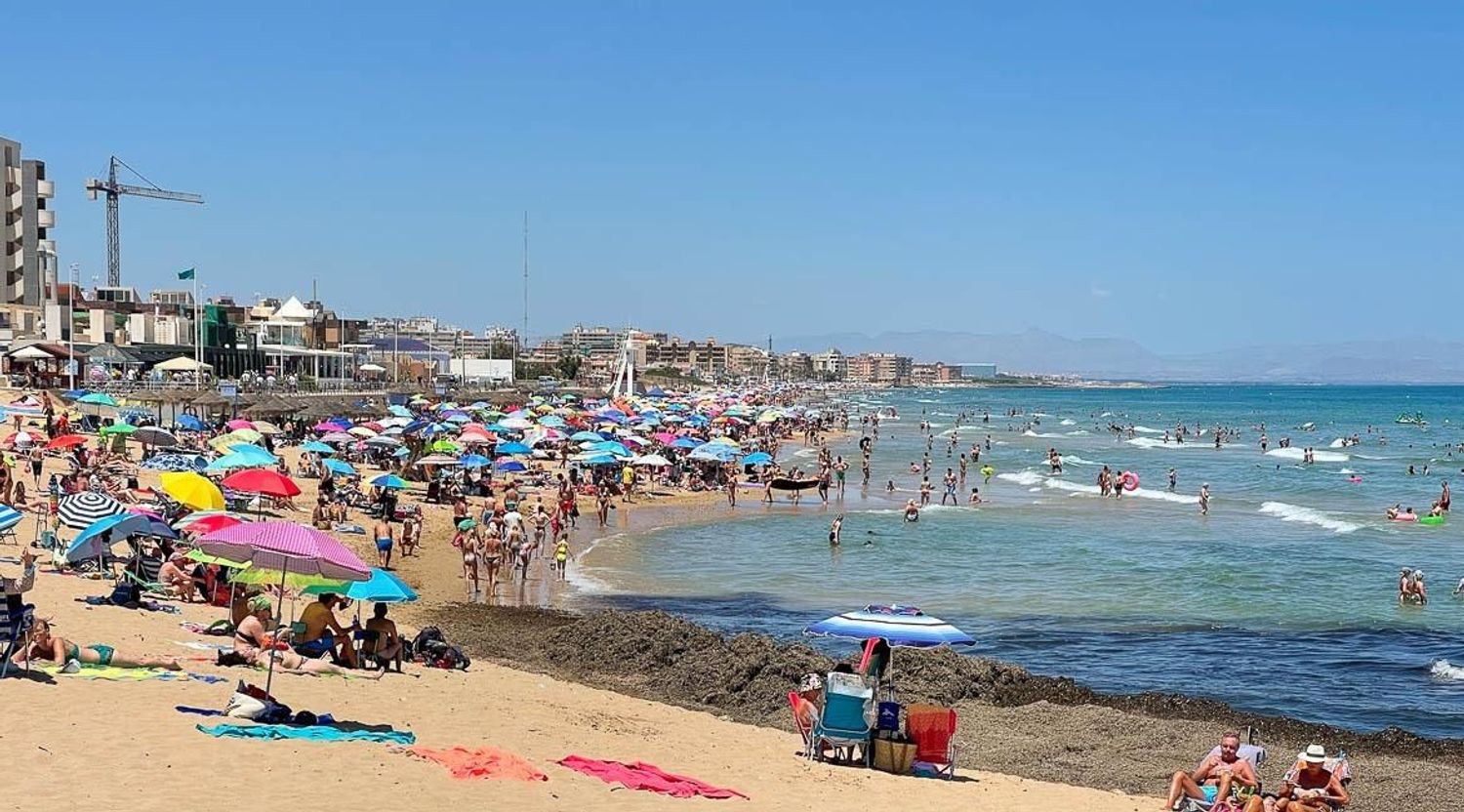 Huvila Torrevieja, Alicante, Espanja 4 makuuhuonetta, 210 m2 No. 180232
