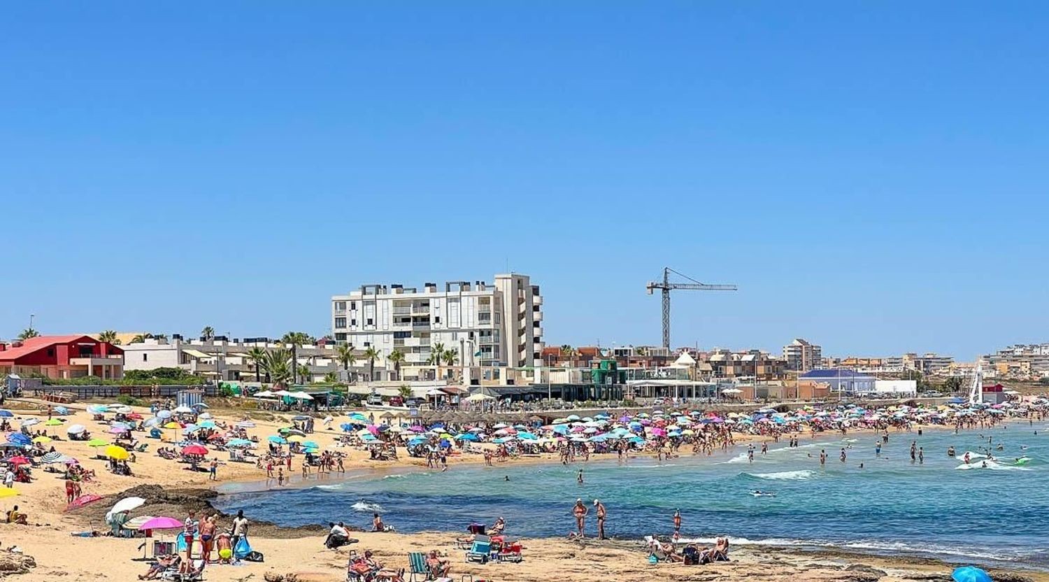 Huvila Torrevieja, Alicante, Espanja 4 makuuhuonetta, 210 m2 No. 180232