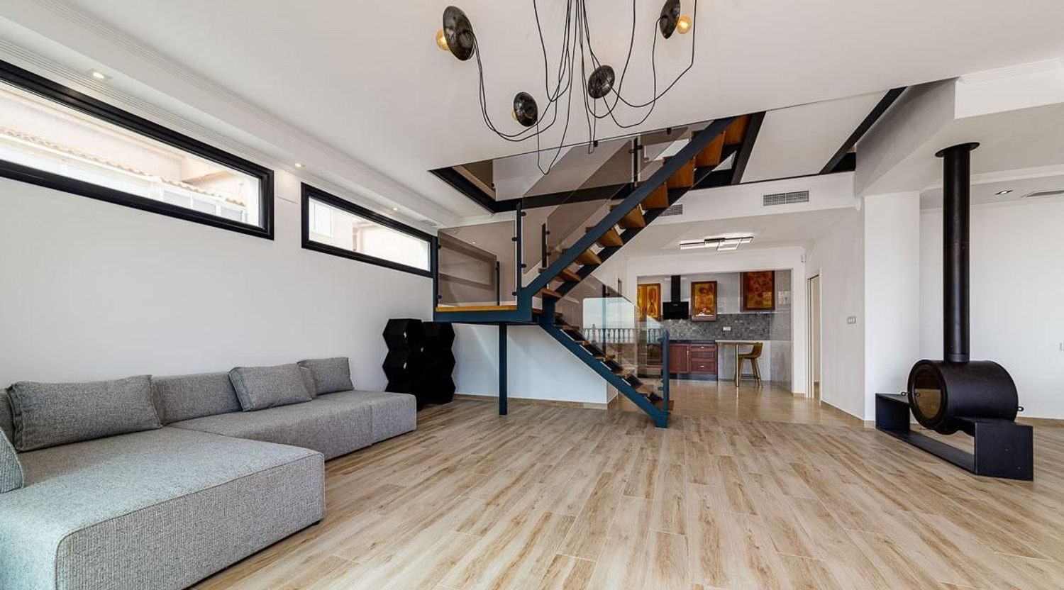 Huvila Torrevieja, Alicante, Espanja 4 makuuhuonetta, 210 m2 No. 180232
