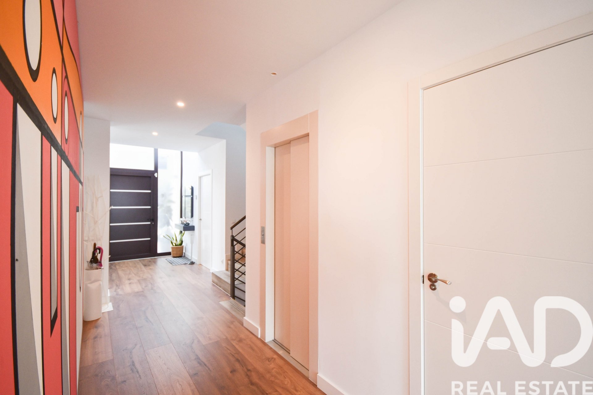 Villetta a schiera a Sant Pere de Ribes, Barcelona, Spagna 5 camere da letto, 371 mq. N° 152701