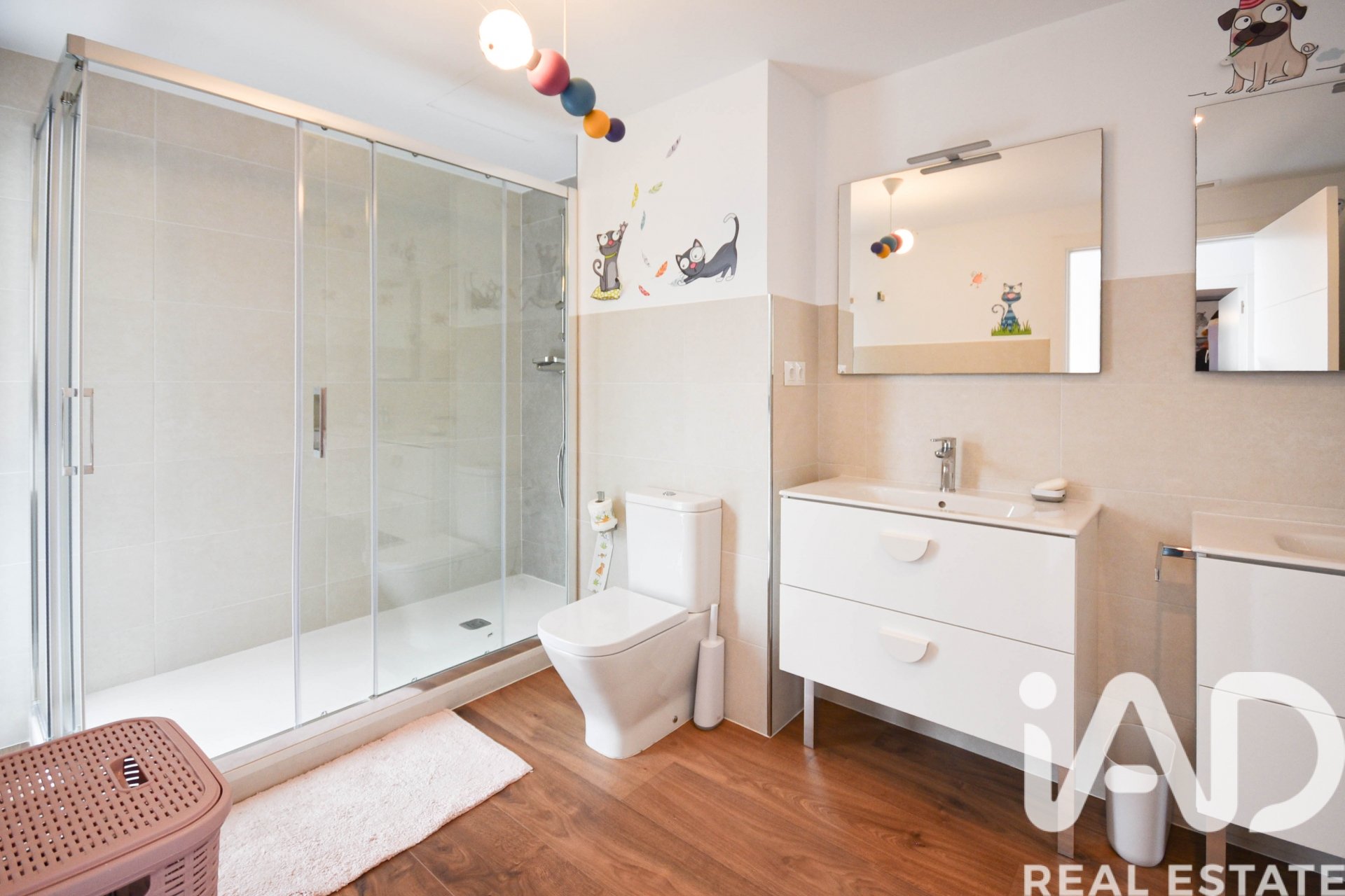Villetta a schiera a Sant Pere de Ribes, Barcelona, Spagna 5 camere da letto, 371 mq. N° 152701