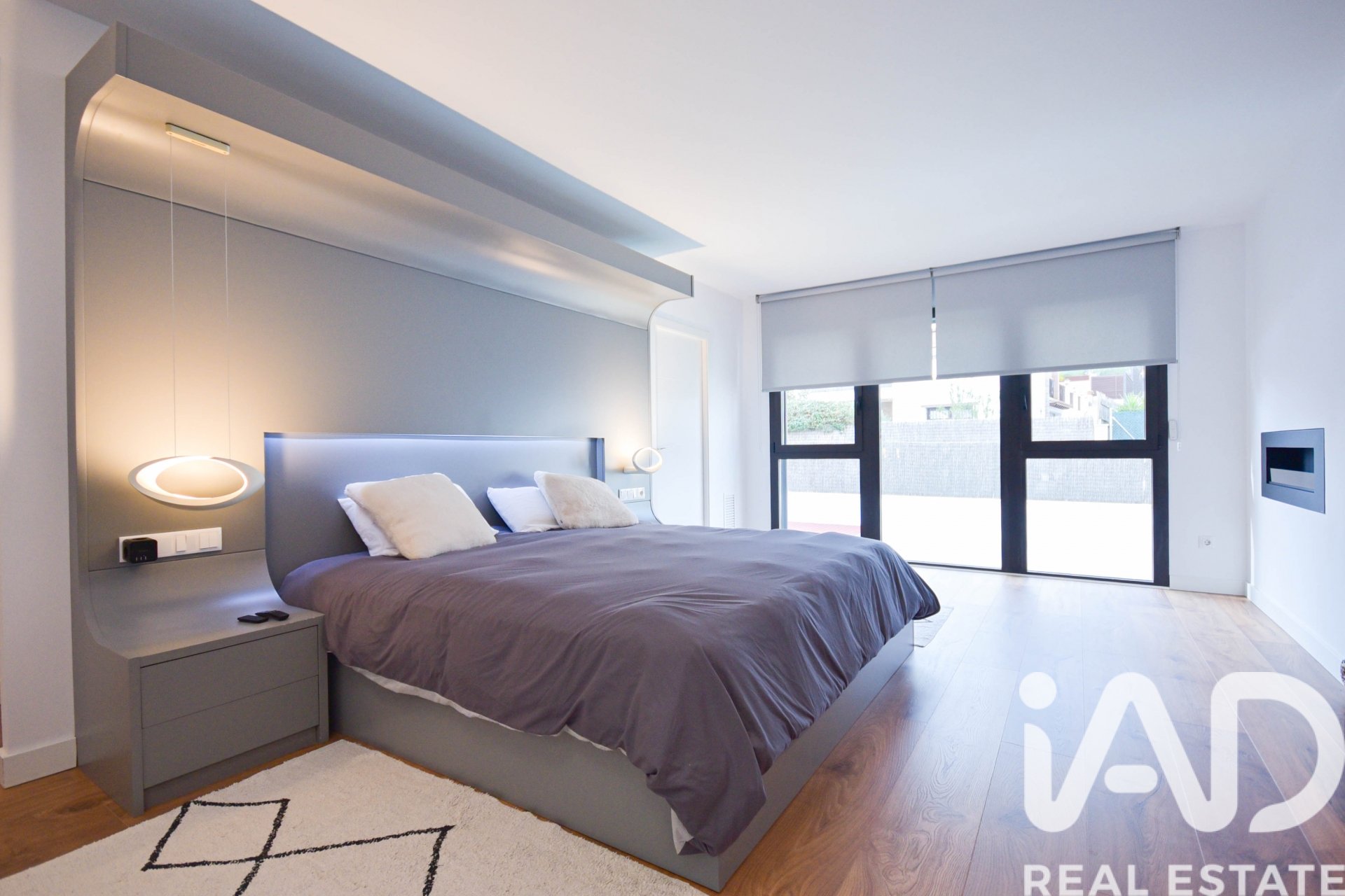 Villetta a schiera a Sant Pere de Ribes, Barcelona, Spagna 5 camere da letto, 371 mq. N° 152701