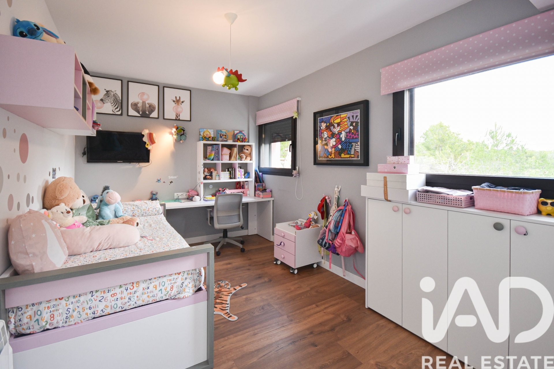 Villetta a schiera a Sant Pere de Ribes, Barcelona, Spagna 5 camere da letto, 371 mq. N° 152701