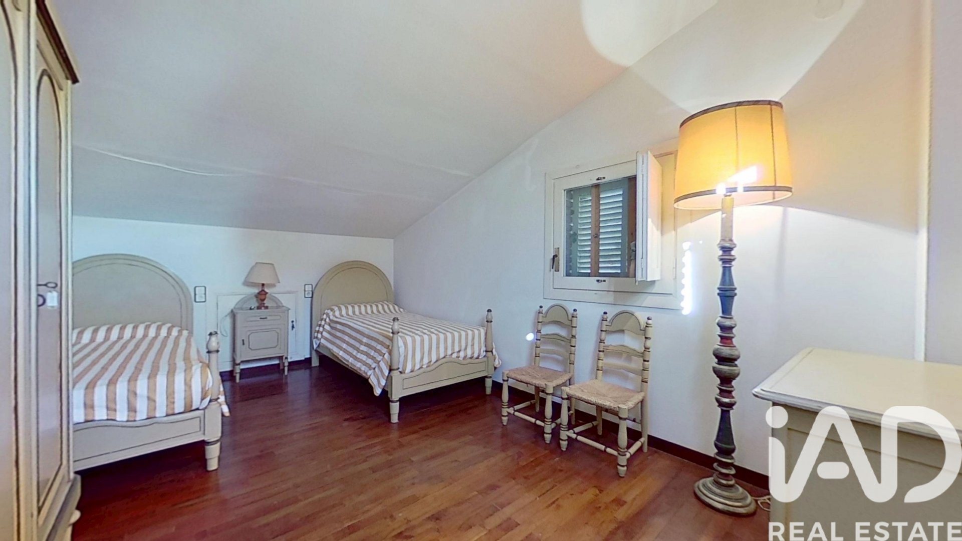 Hus i Tarragona, Spanien 9 sovrum, 429 kvm. Nr. 152407