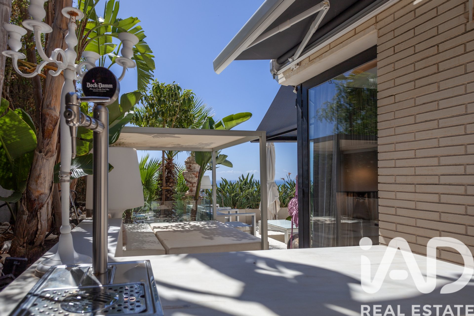 House à Sitges, Barcelona, Espagne 4 chambres, 326 m2 No. 152409
