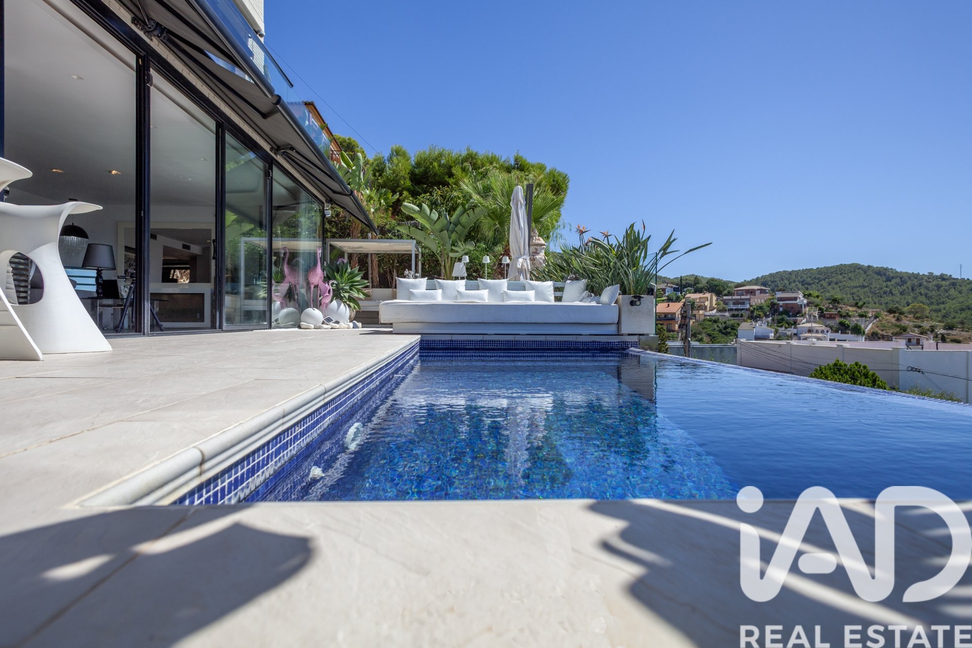 House à Sitges, Barcelona, Espagne 4 chambres, 326 m2 No. 152409