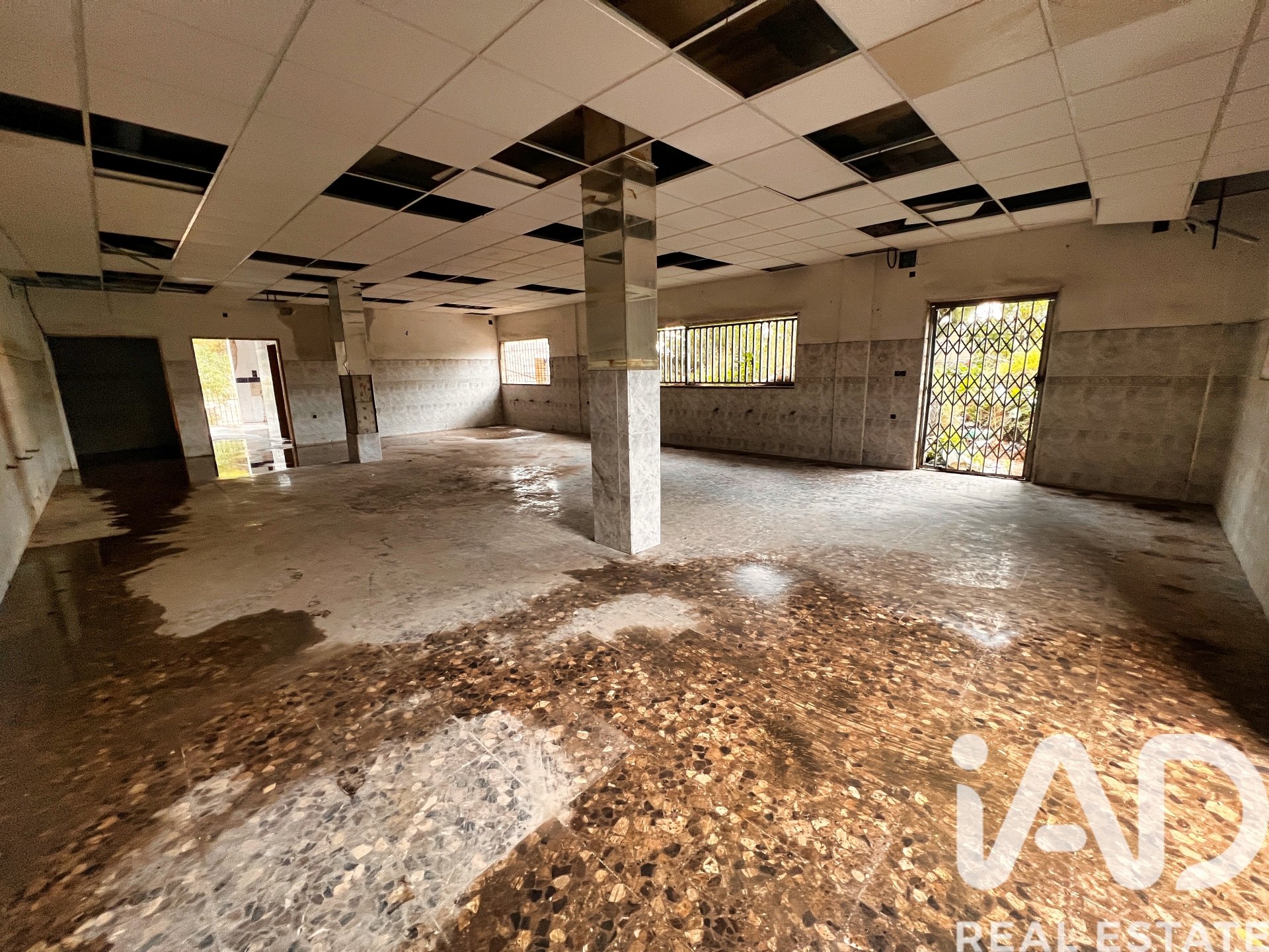 Lokal usługowy w Sant Vicenc Dels Horts, Barcelona, Hiszpania 969 mkw. nr 152410