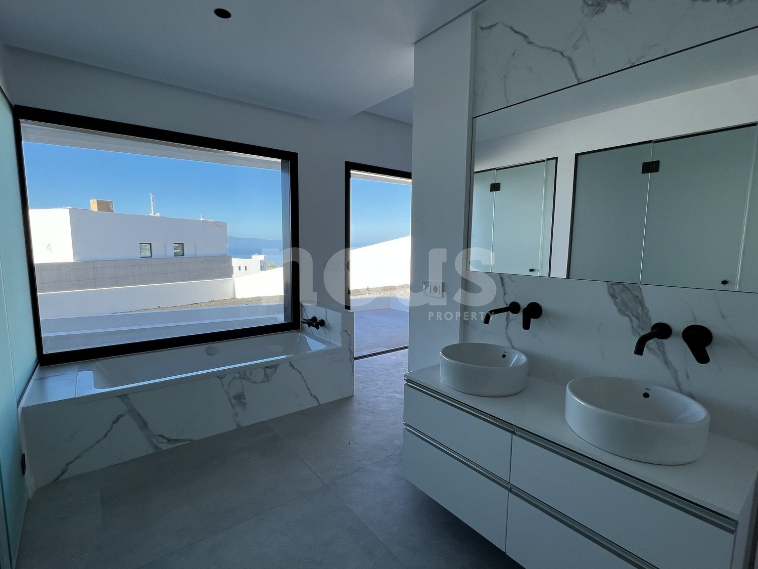 Villa i Abama, Tenerife, Spanien 3 sovrum, 330 kvm. Nr. 103057