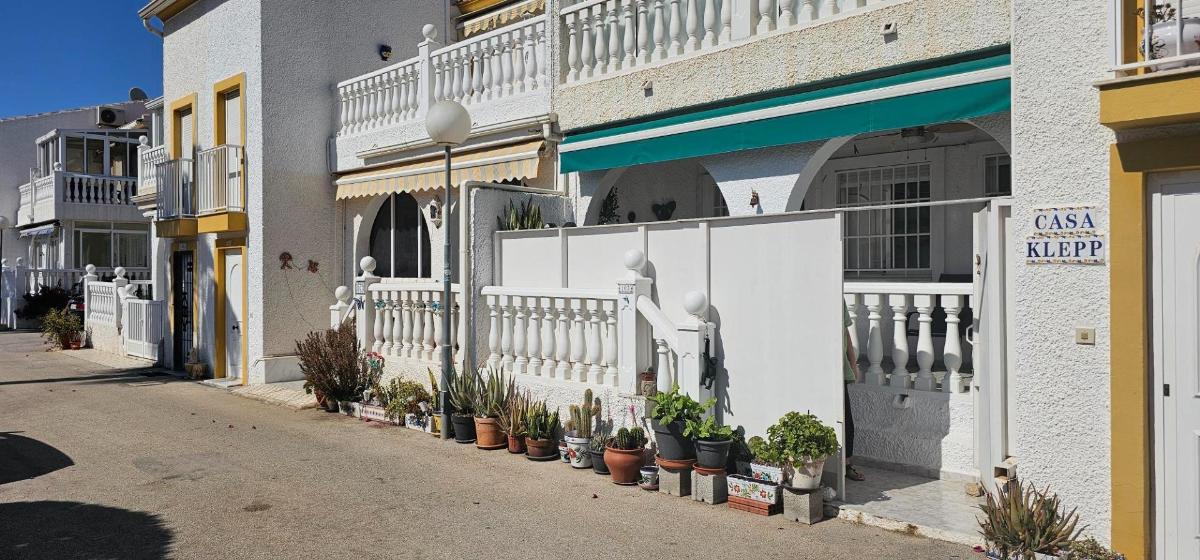 Apartamento en Guardamar del Segura, Alicante, España 2 dormitorios, 68 m2 No. 183774