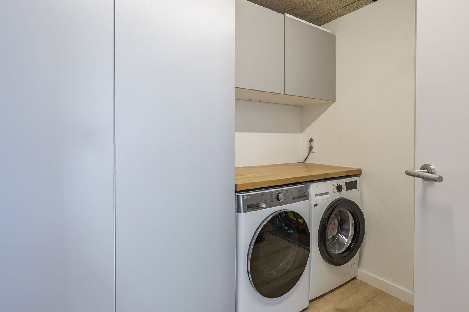 Māja Esplugues de Llobregat, Barcelona, Spānijā 5 istabas, 351 m2 Nr. 182595