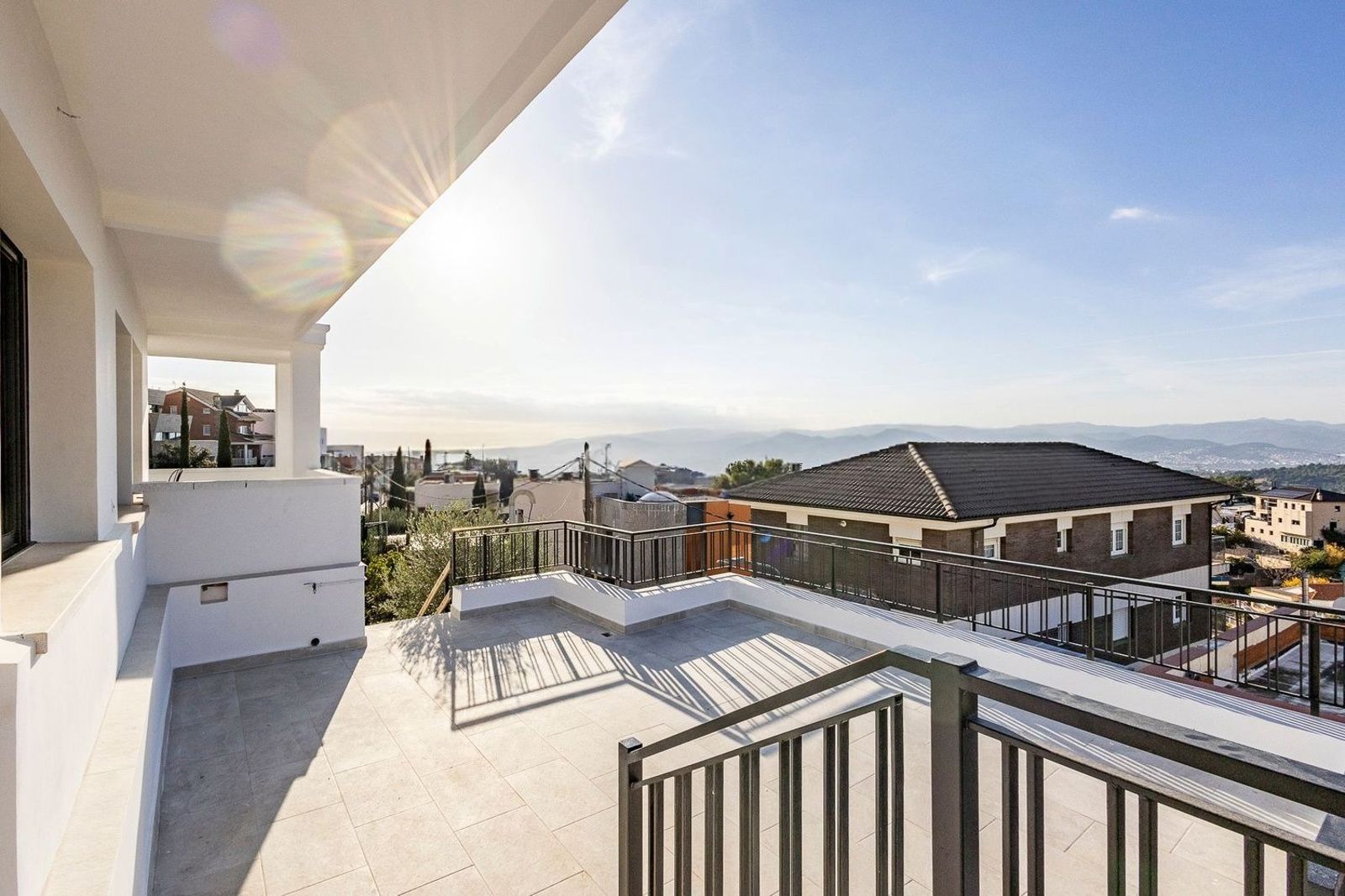 Māja Esplugues de Llobregat, Barcelona, Spānijā 7 istabas, 528 m2 Nr. 182593