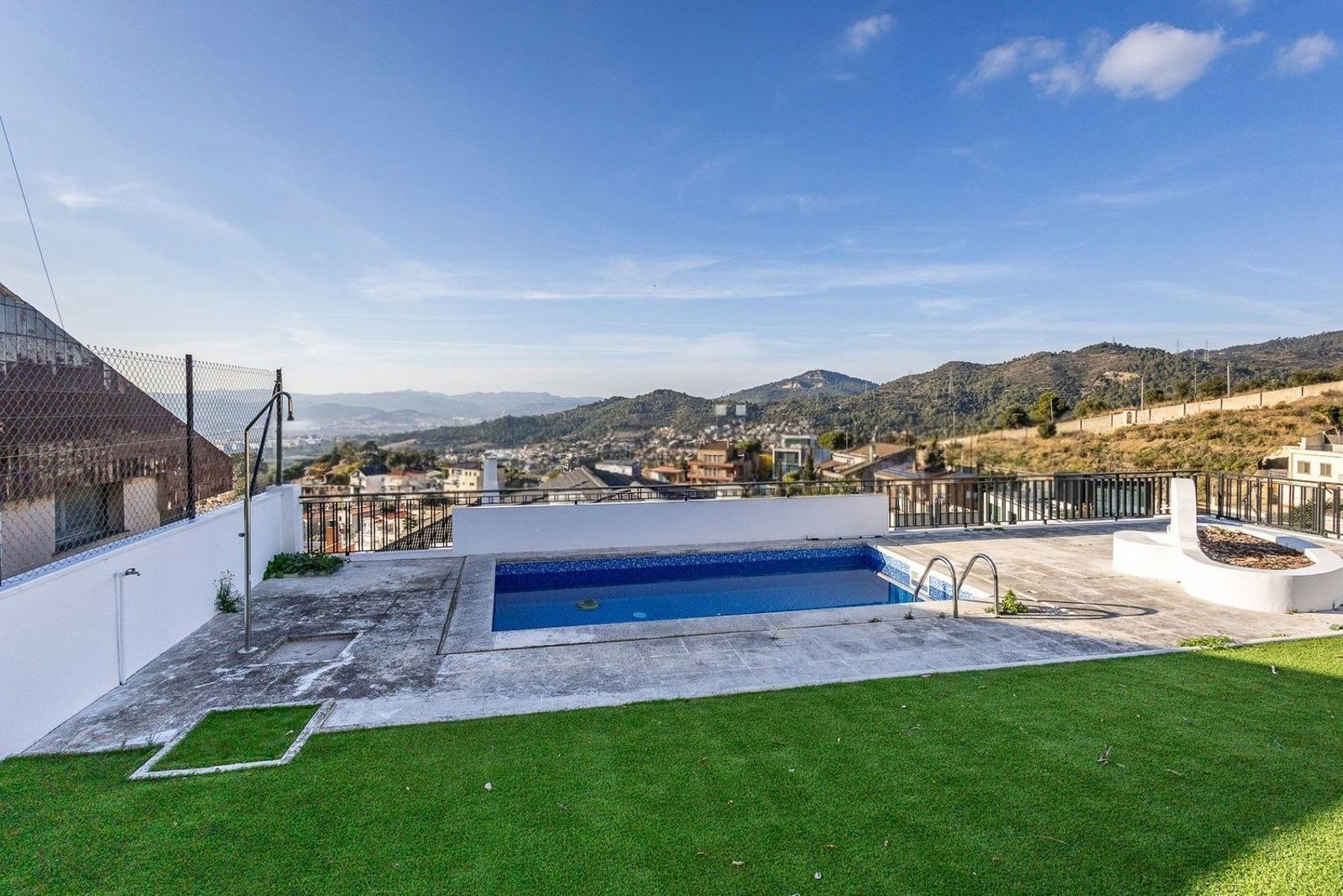 Māja Esplugues de Llobregat, Barcelona, Spānijā 7 istabas, 528 m2 Nr. 182593