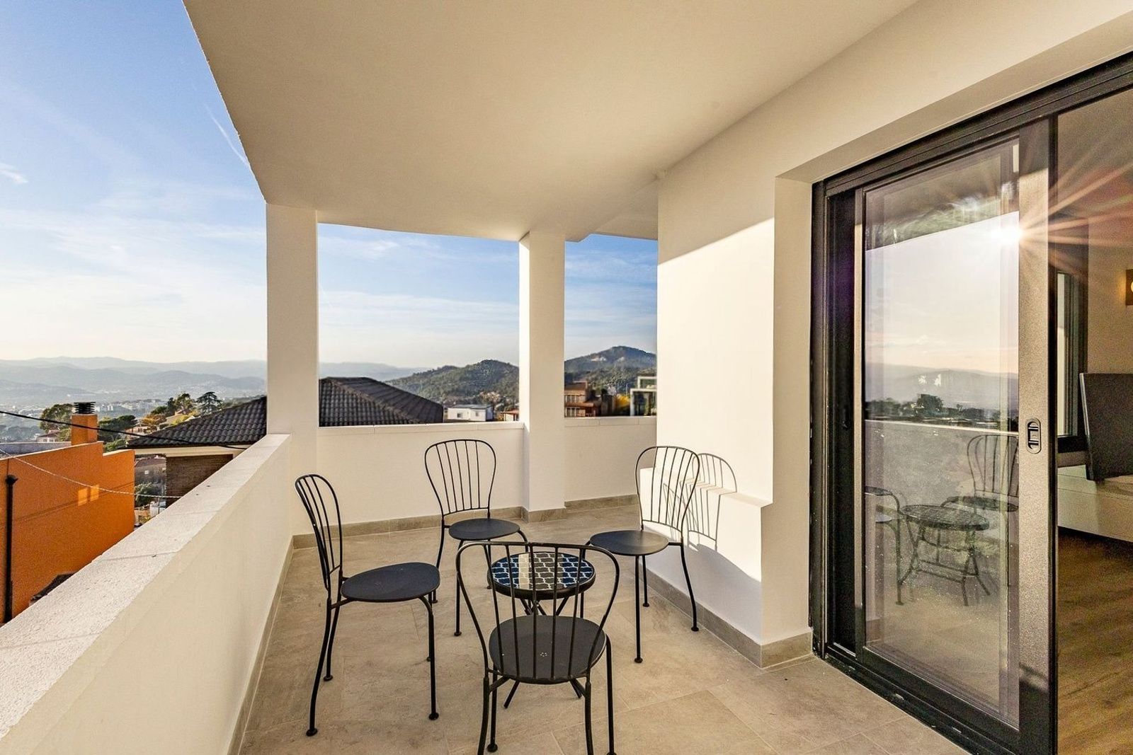 Māja Esplugues de Llobregat, Barcelona, Spānijā 7 istabas, 528 m2 Nr. 182593