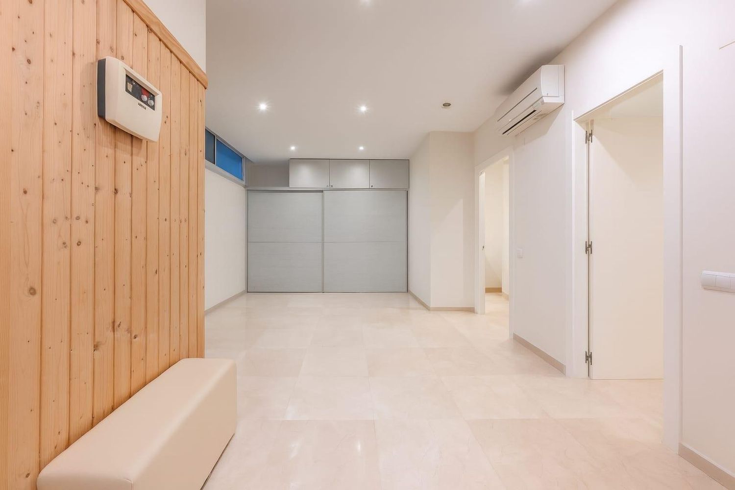 Māja Esplugues de Llobregat, Barcelona, Spānijā 5 istabas, 492 m2 Nr. 182594