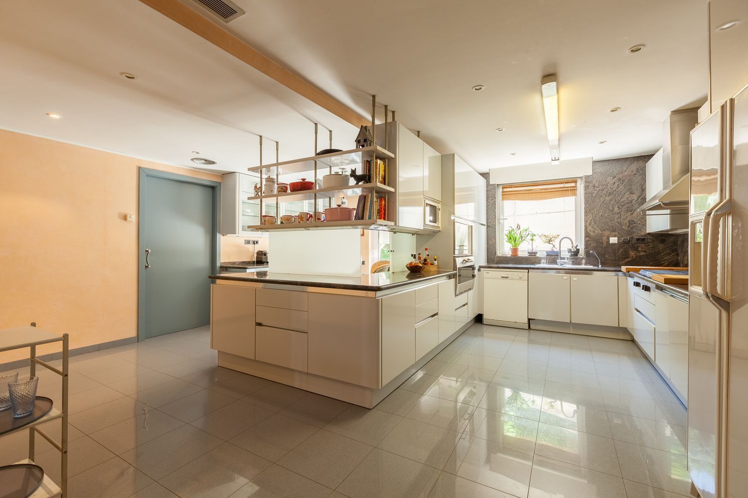 Māja Esplugues de Llobregat, Barcelona, Spānijā 7 istabas, 960 m2 Nr. 182597