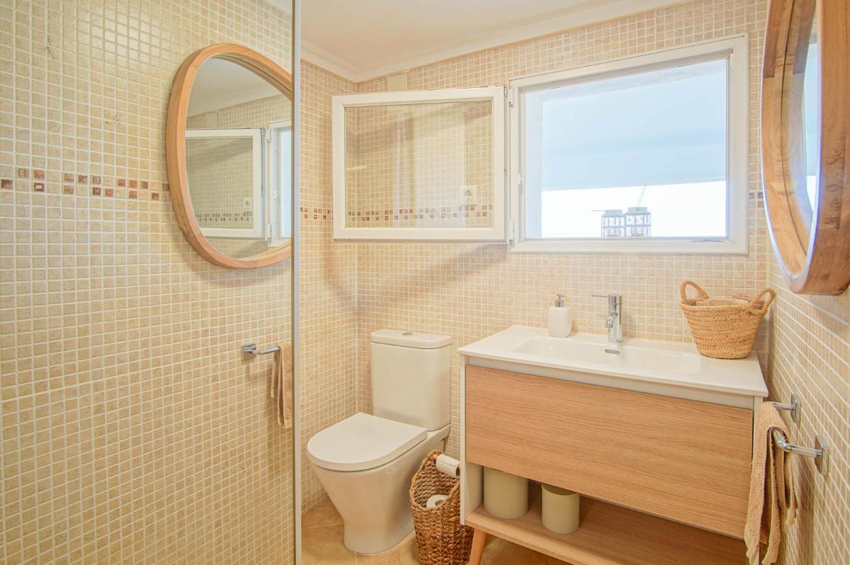 Villa a Pego, Alicante, Spagna 5 camere da letto, 400 mq. N° 149161