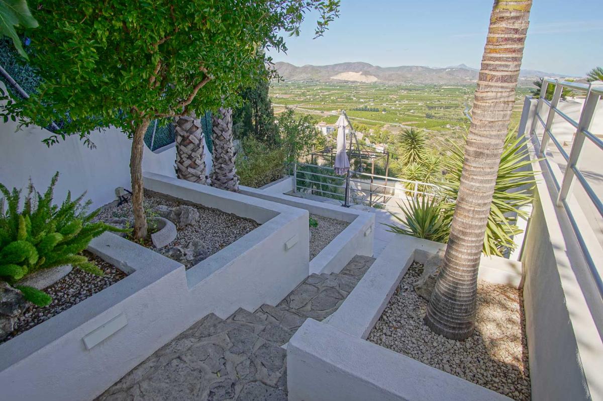 Villa a Pego, Alicante, Spagna 5 camere da letto, 400 mq. N° 149161