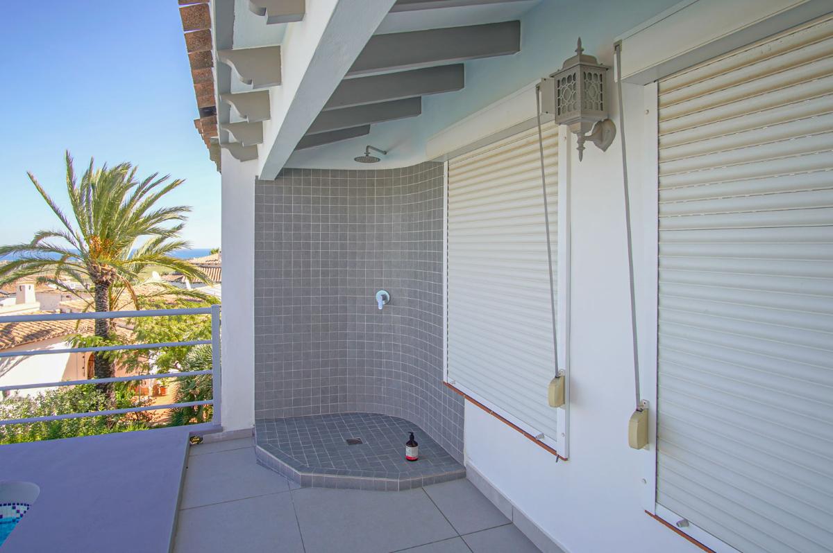 Villa a Pego, Alicante, Spagna 5 camere da letto, 400 mq. N° 149161
