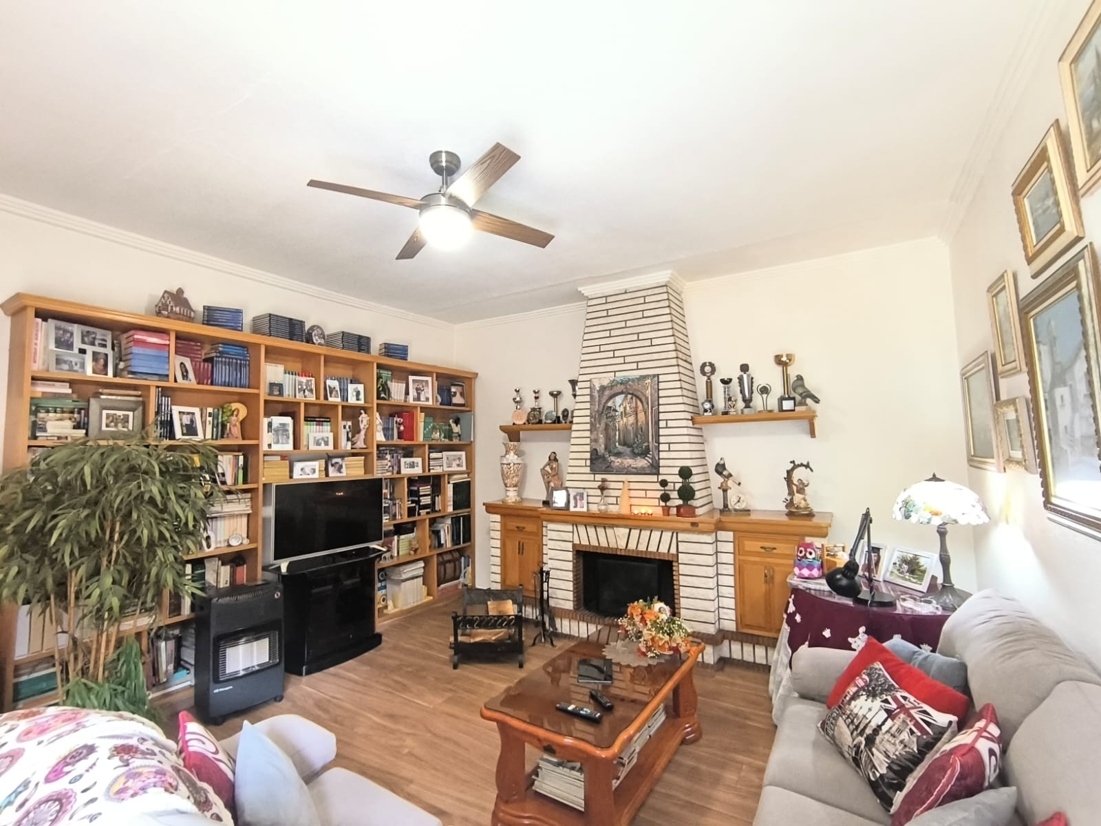 Villa i Sax, Alicante, Spanien 4 sovrum, 164 kvm. Nr. 152072
