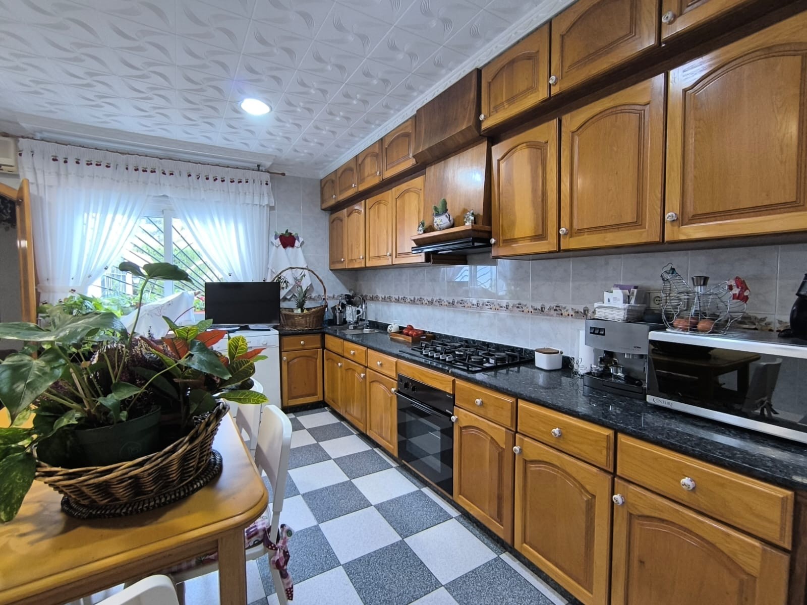 Villa i Sax, Alicante, Spanien 4 sovrum, 164 kvm. Nr. 152072