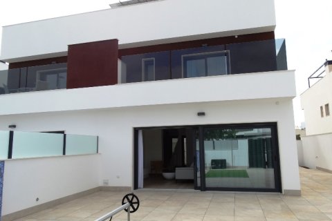Villetta a schiera a Pilar de la Horadada, Alicante, Spagna 3 camere da letto, 129 mq. N° 144978