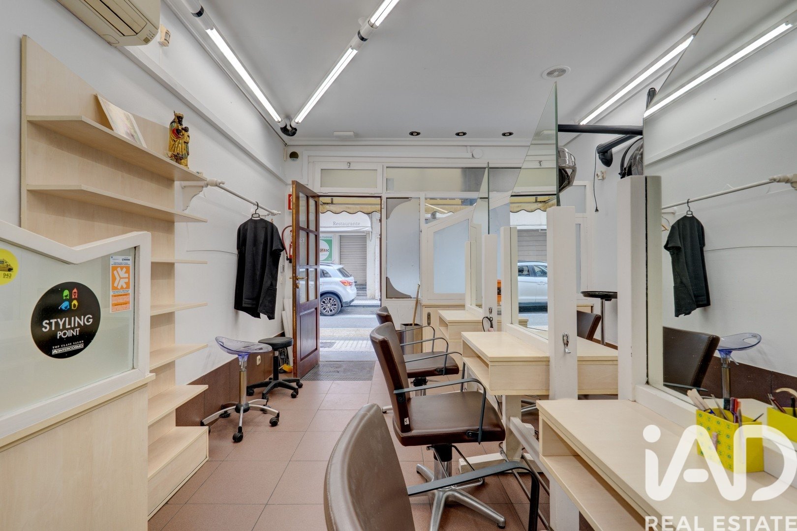 Commercial property à Hondarribia, Gipuzkoa, Espagne 1 chambre, 27 m2 No. 187808