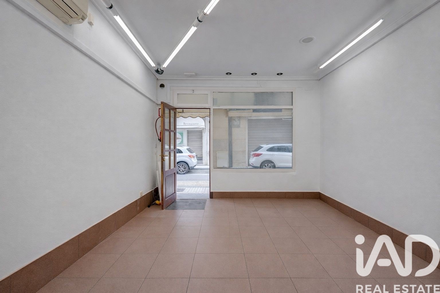 Commercial property à Hondarribia, Gipuzkoa, Espagne 1 chambre, 27 m2 No. 187808