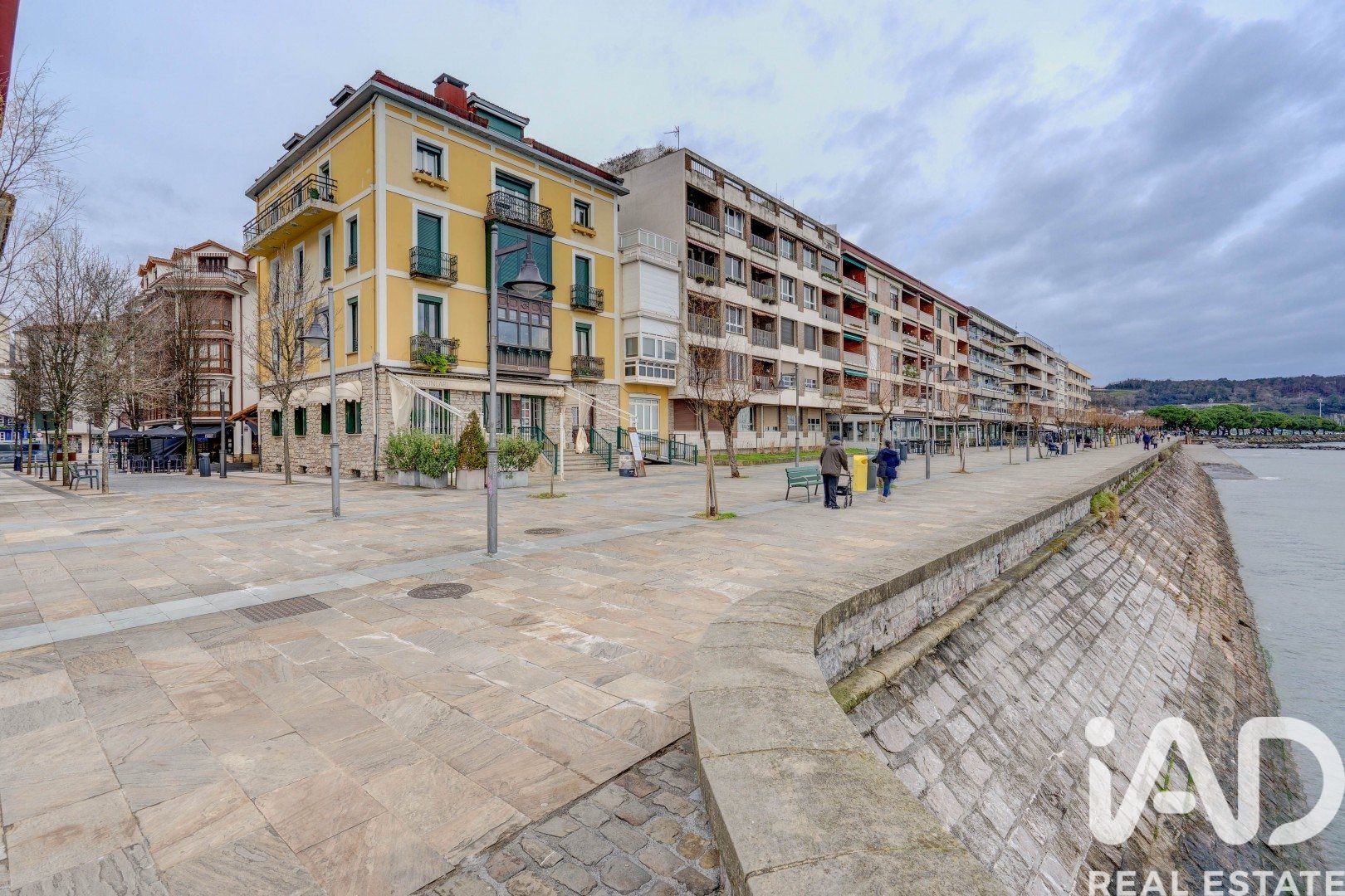 Commercial property à Hondarribia, Gipuzkoa, Espagne 1 chambre, 27 m2 No. 187808