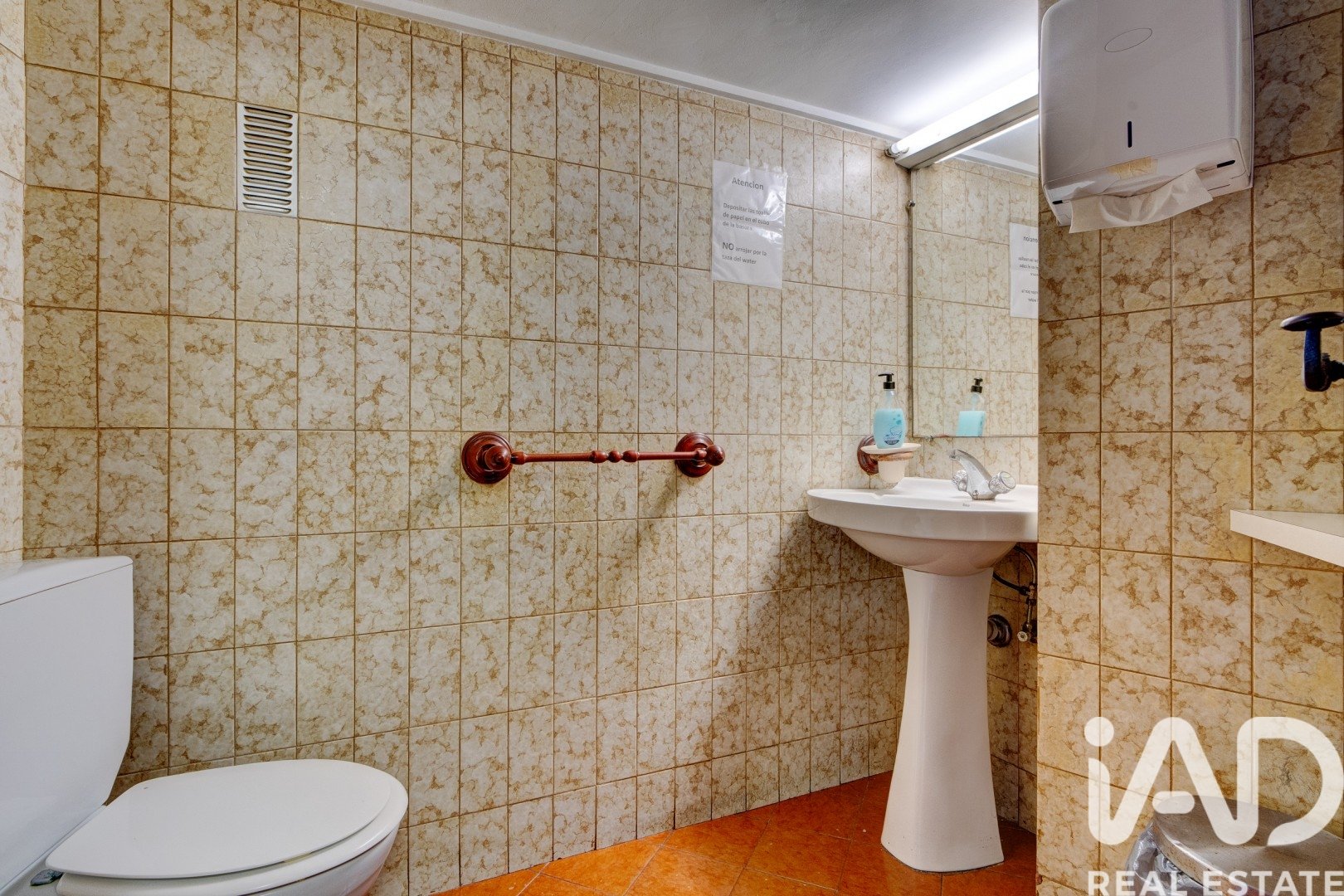 Commercial property à Eibar, Gipuzkoa, Espagne 1 chambre, 120 m2 No. 187807